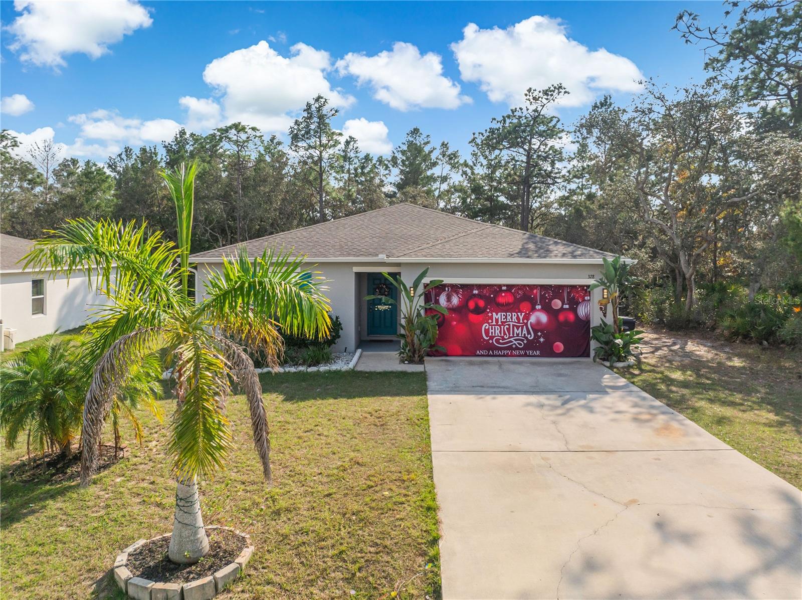 328 Hibiscus Dr Property Photo 1