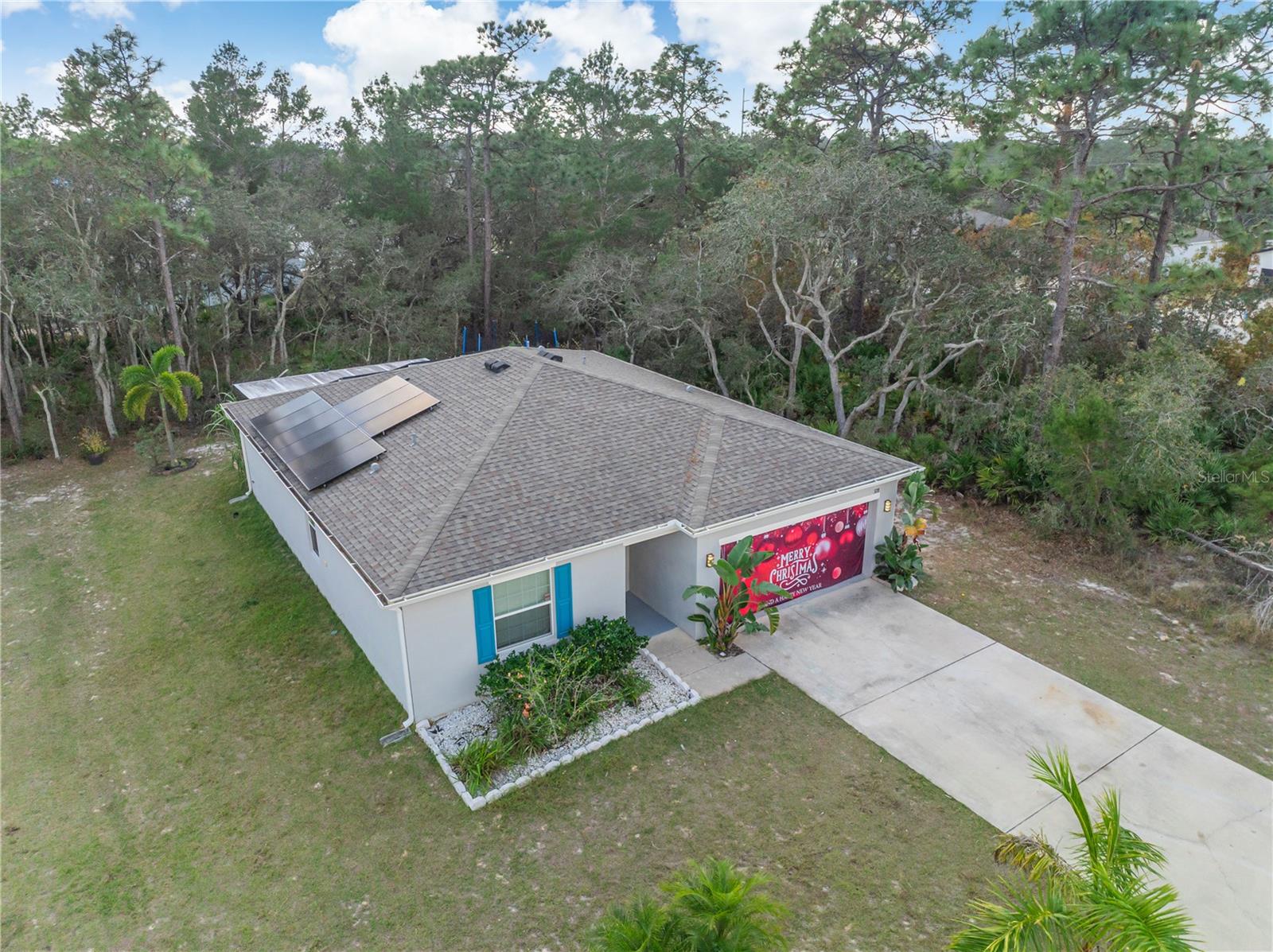328 Hibiscus Dr Property Photo 2