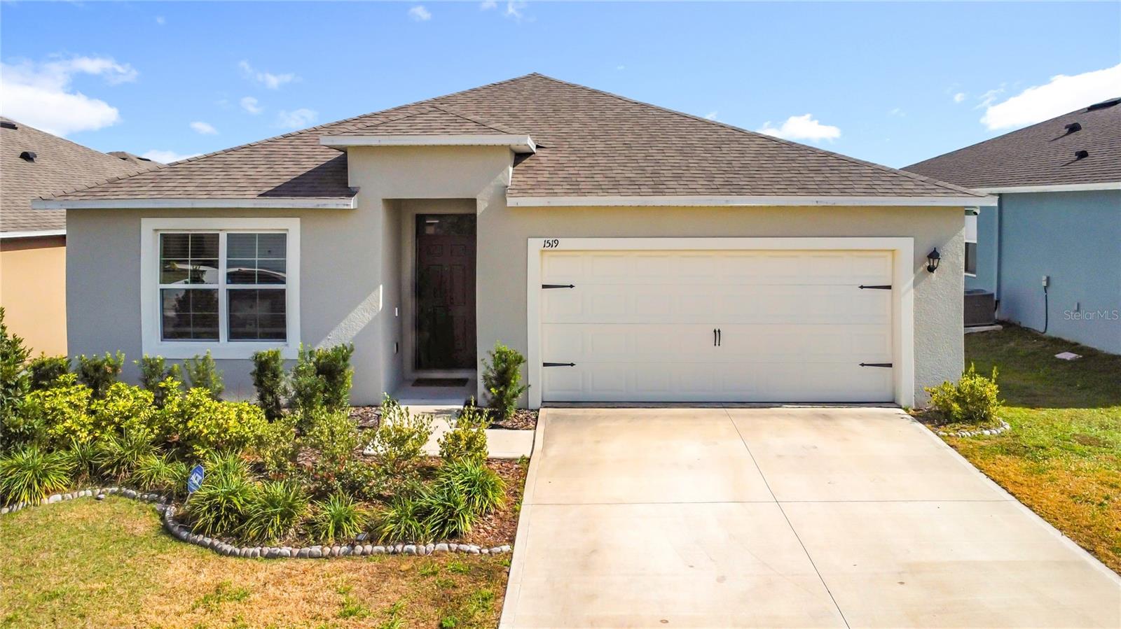 1519 Wax Myrtle Way Property Photo 1