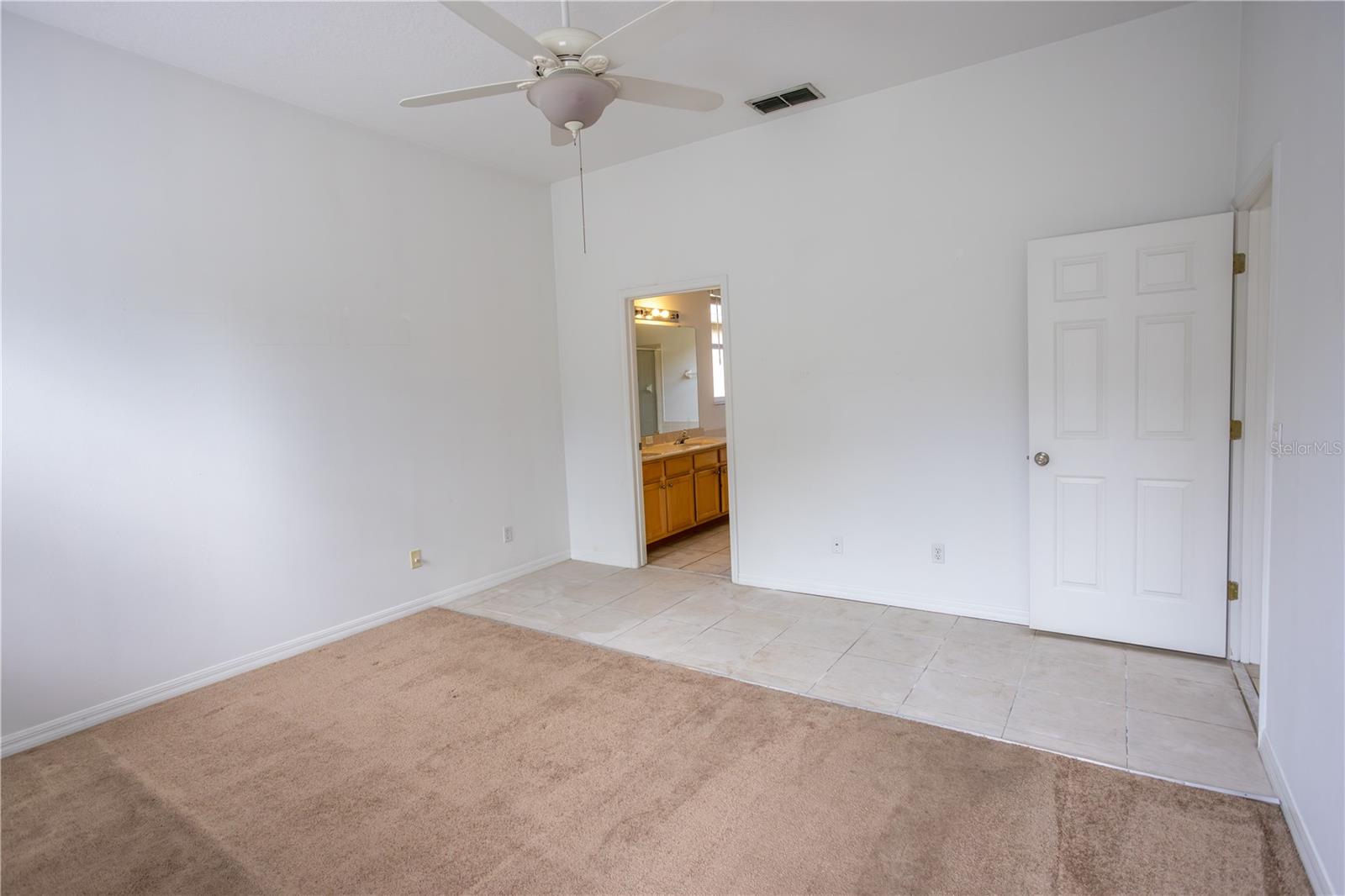 985 Ridgemount Pl Property Photo 10