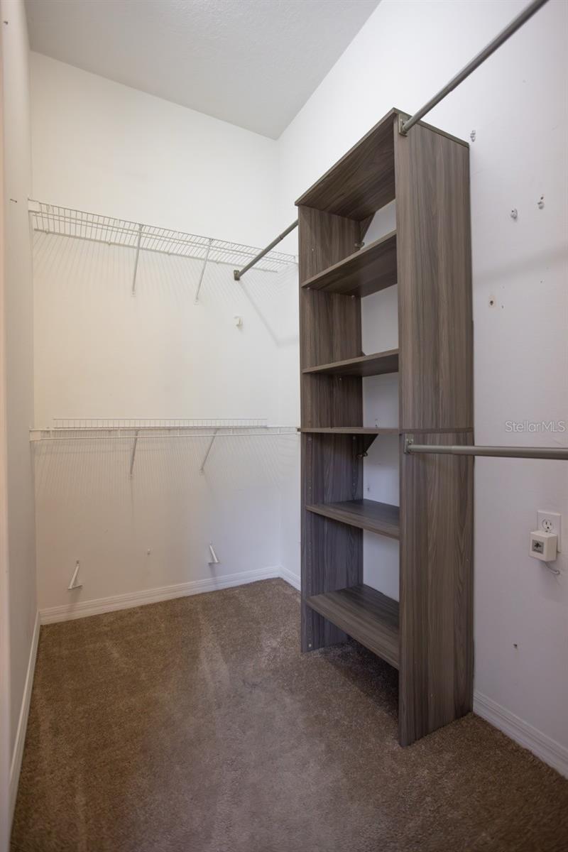 985 Ridgemount Pl Property Photo 13