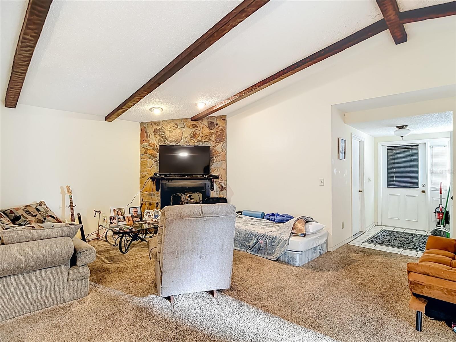 5937 Forest Ln Property Photo 13