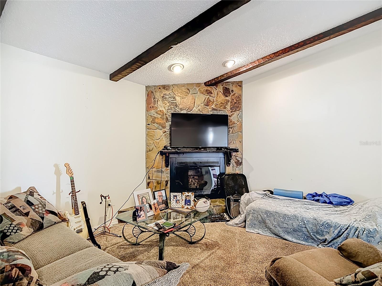 5937 Forest Ln Property Photo 14