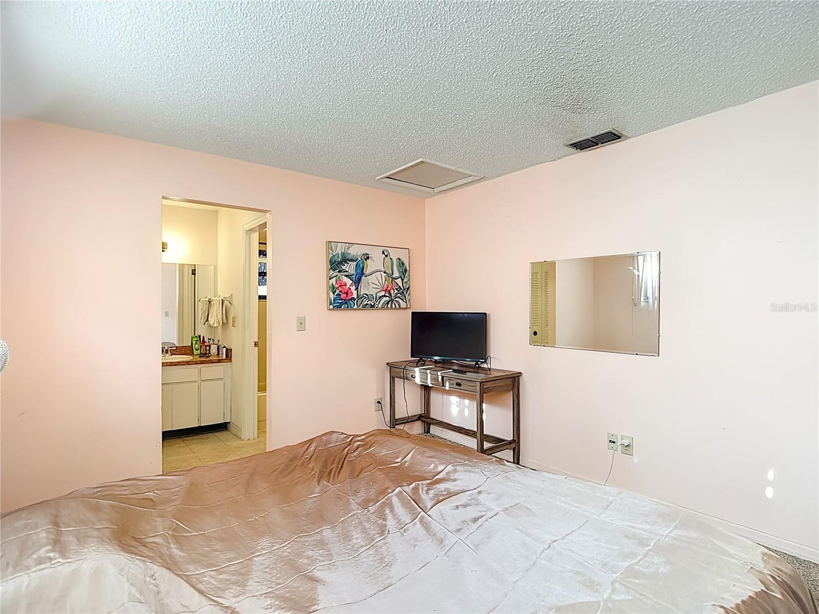5937 Forest Ln Property Photo 27