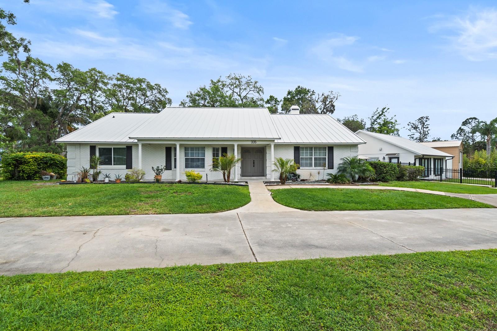335 Debary Ave Property Photo 1