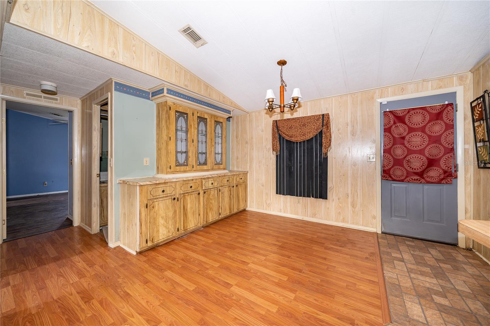 2733 Cranmoor Dr Property Photo 14