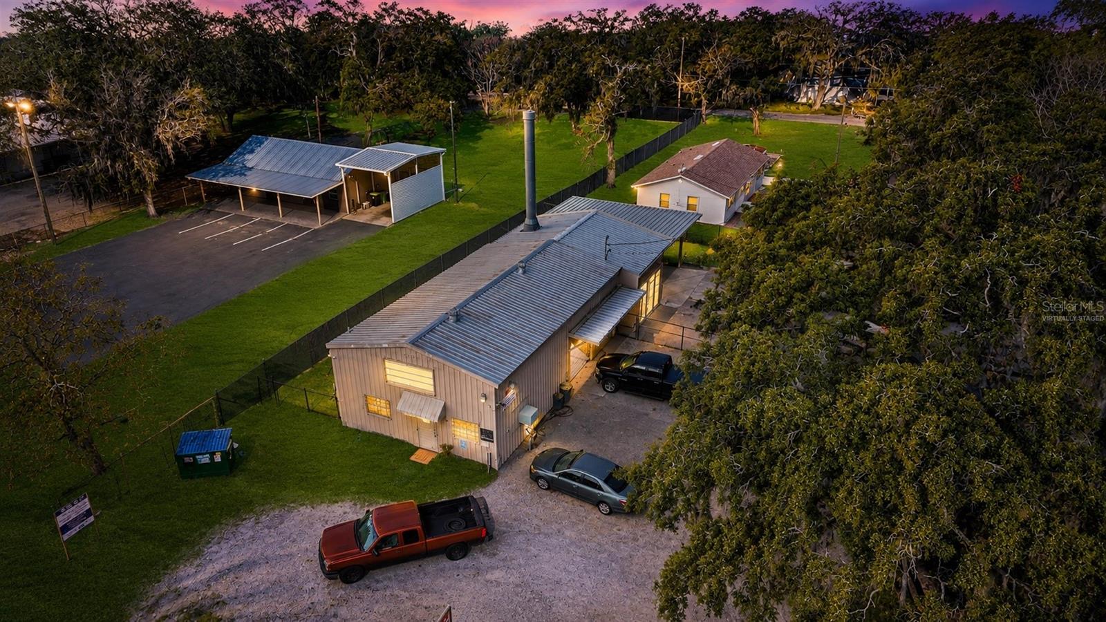 10 Barry Ave Property Photo 16