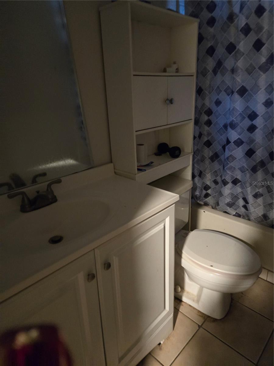 572 Maineline Blvd Property Photo 4