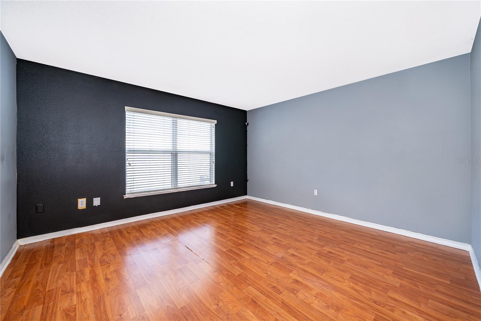 10409 Laxton St Property Photo 11