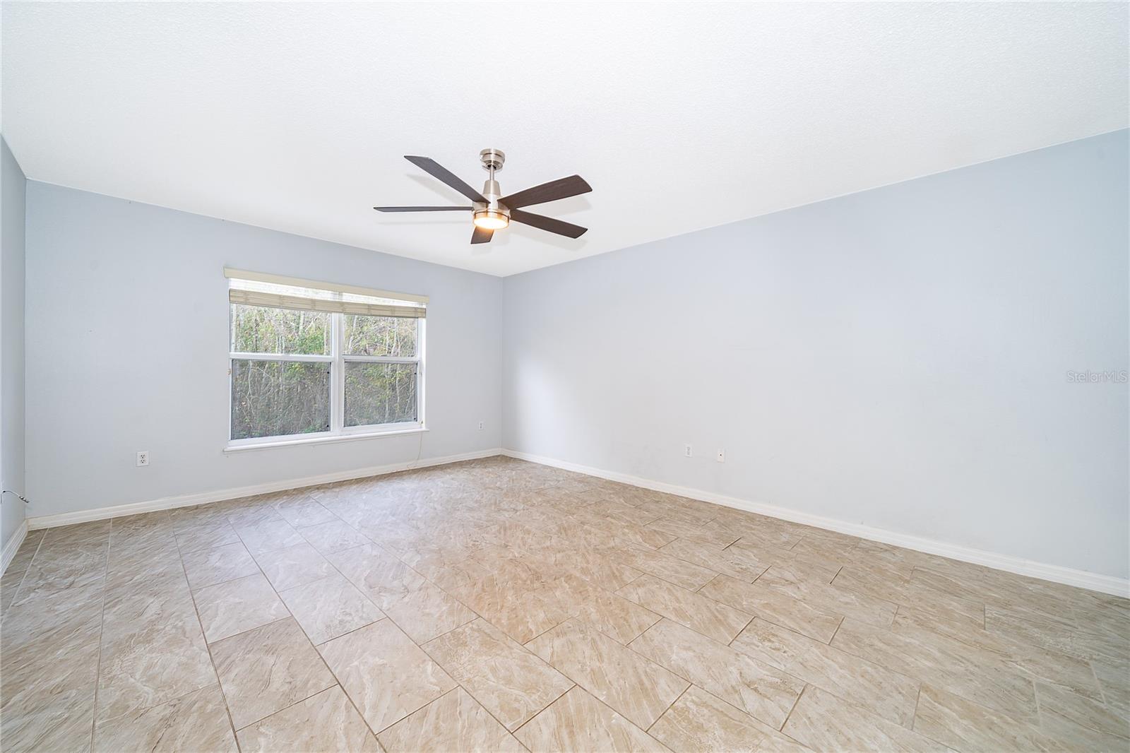 10409 Laxton St Property Photo 13