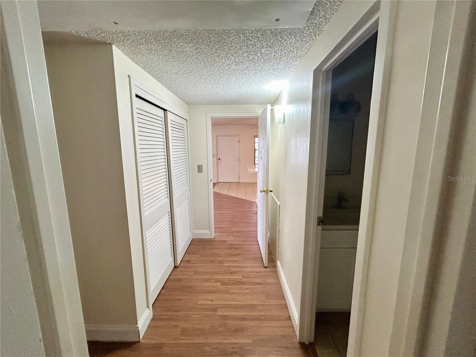 2887 S Osceola Ave #d Property Photo 8