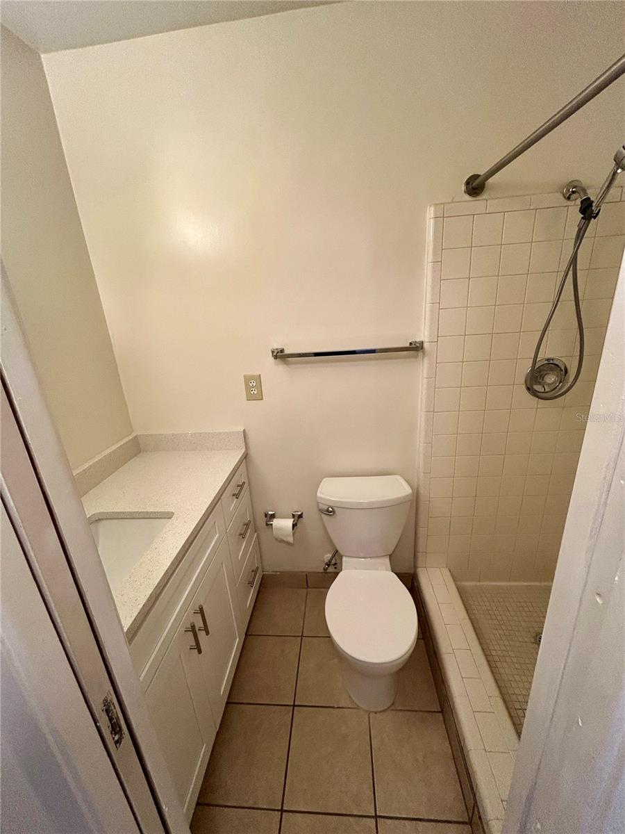 2887 S Osceola Ave #d Property Photo 12