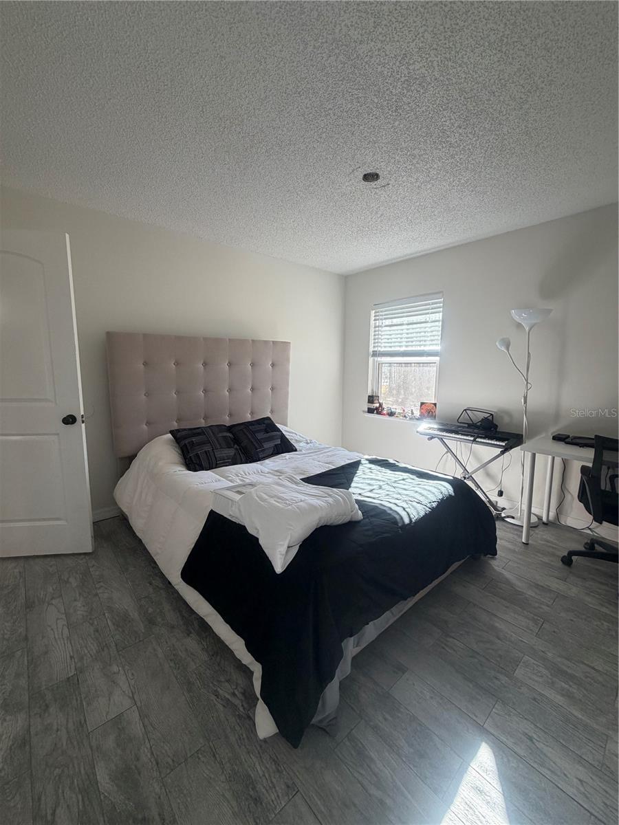 548 Glen Haven Dr Property Photo 12