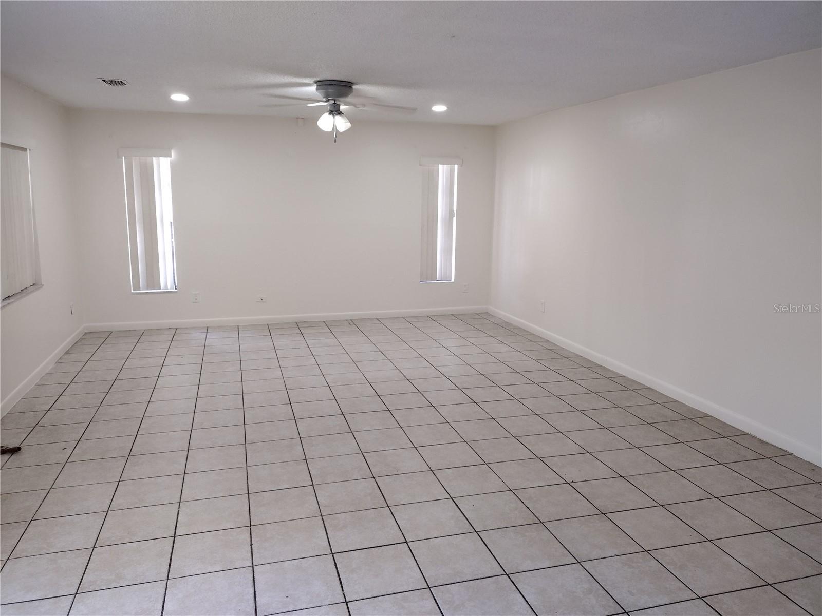 2761 Michigan Ave Property Photo 5