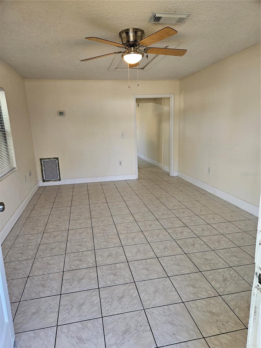 2761 Michigan Ave Property Photo 15