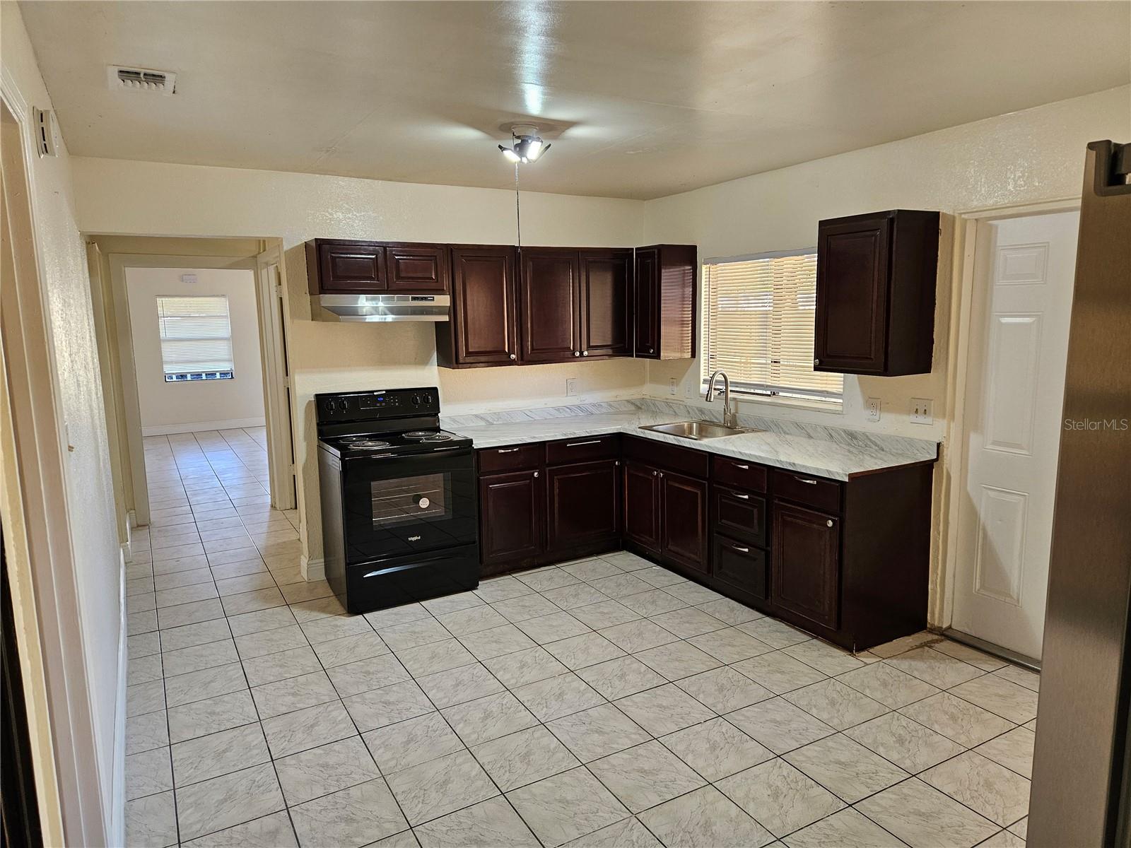 2761 Michigan Ave Property Photo 18