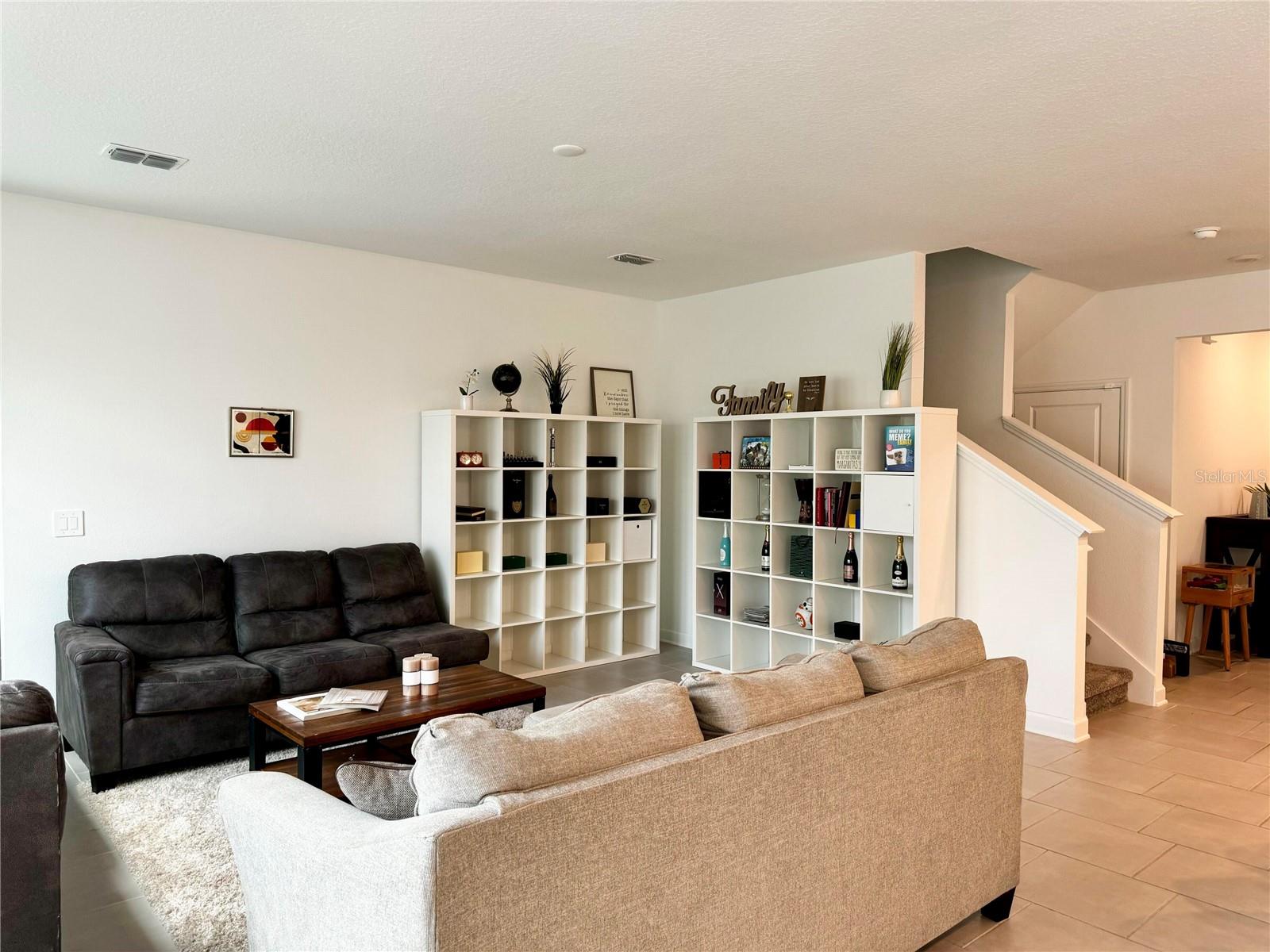 4028 Redbridge Loop Property Photo 7