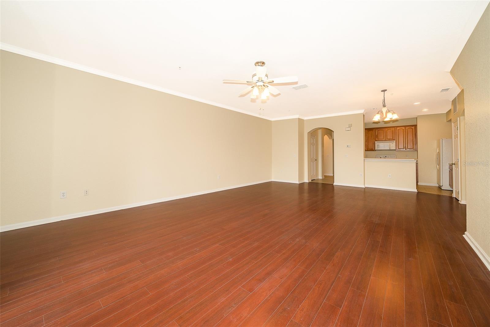 13942 Dove Wing Ct Property Photo 8