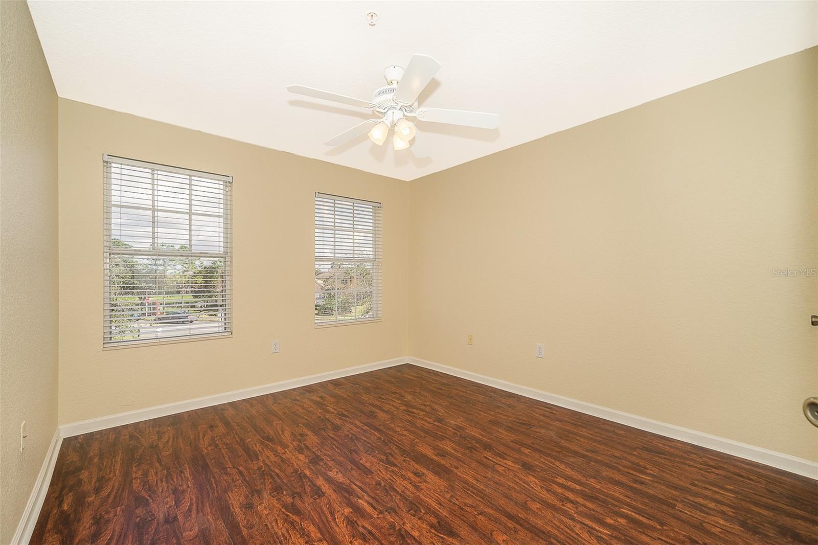 13942 Dove Wing Ct Property Photo 18