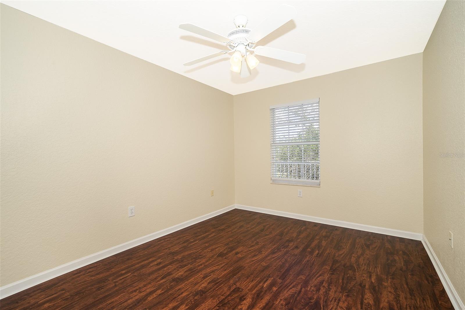 13942 Dove Wing Ct Property Photo 19