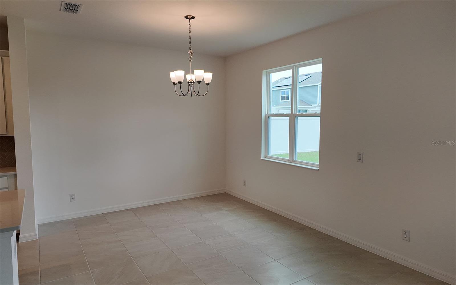 6888 Spanish Imperial St Property Photo 12