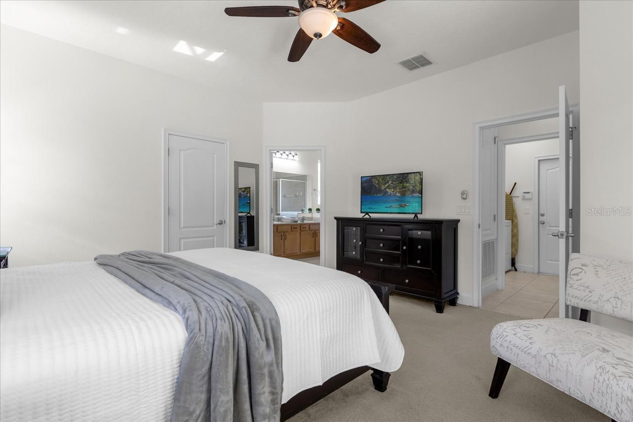 4072 Oaktree Dr Property Photo 14