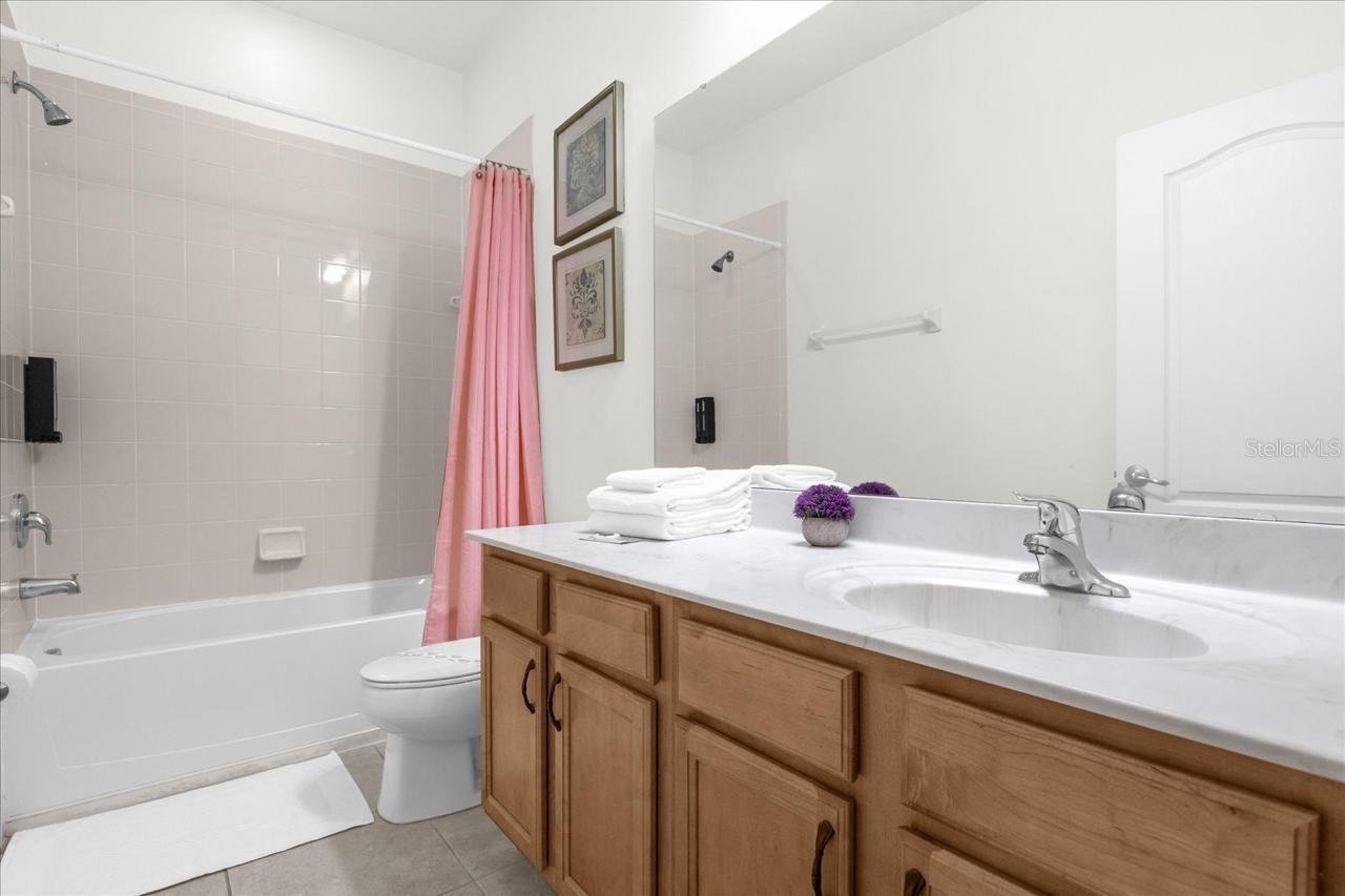 4072 Oaktree Dr Property Photo 23