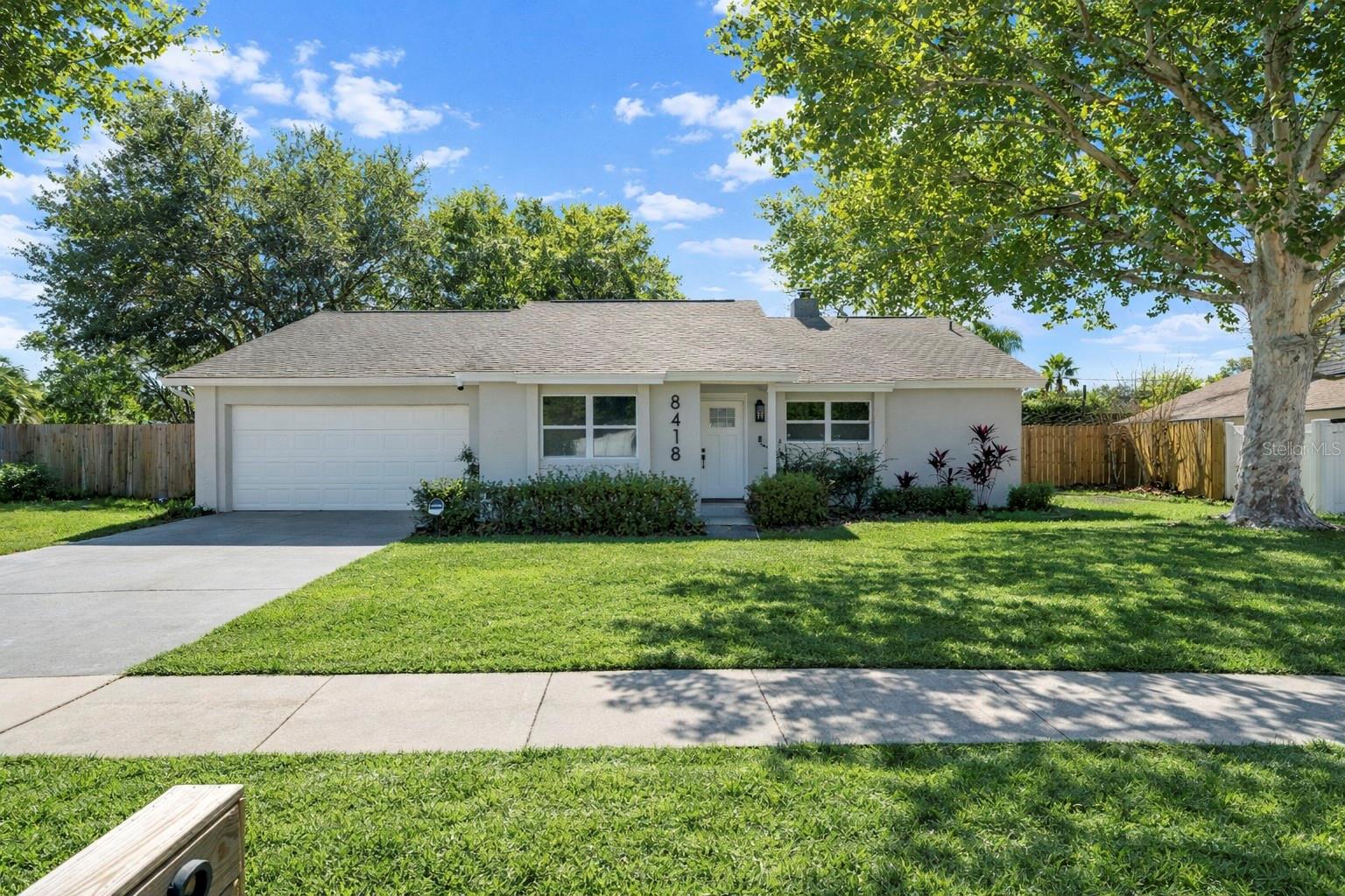 8418 CEDAR COVE DR