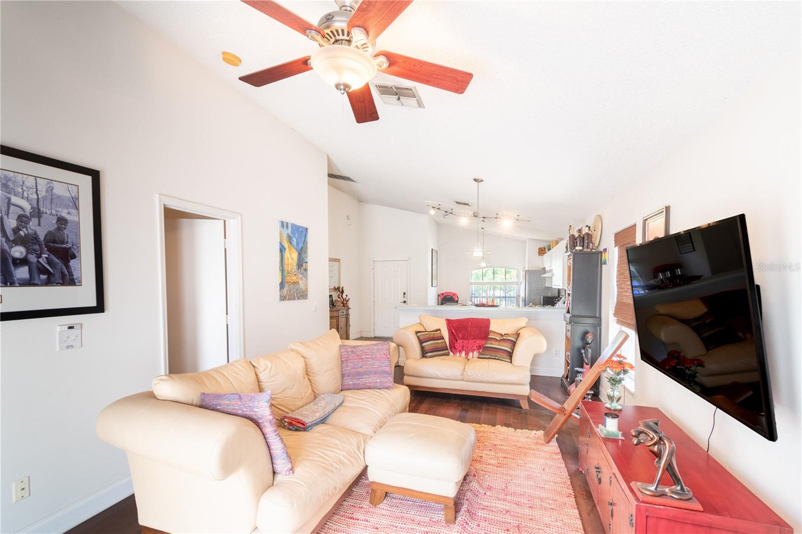 5501 Chatham Woods Ct Property Photo 9