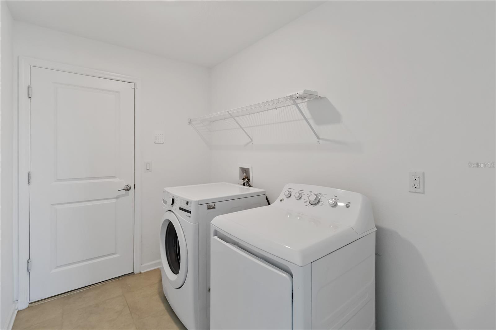 292 Pineywoods St Property Photo 22