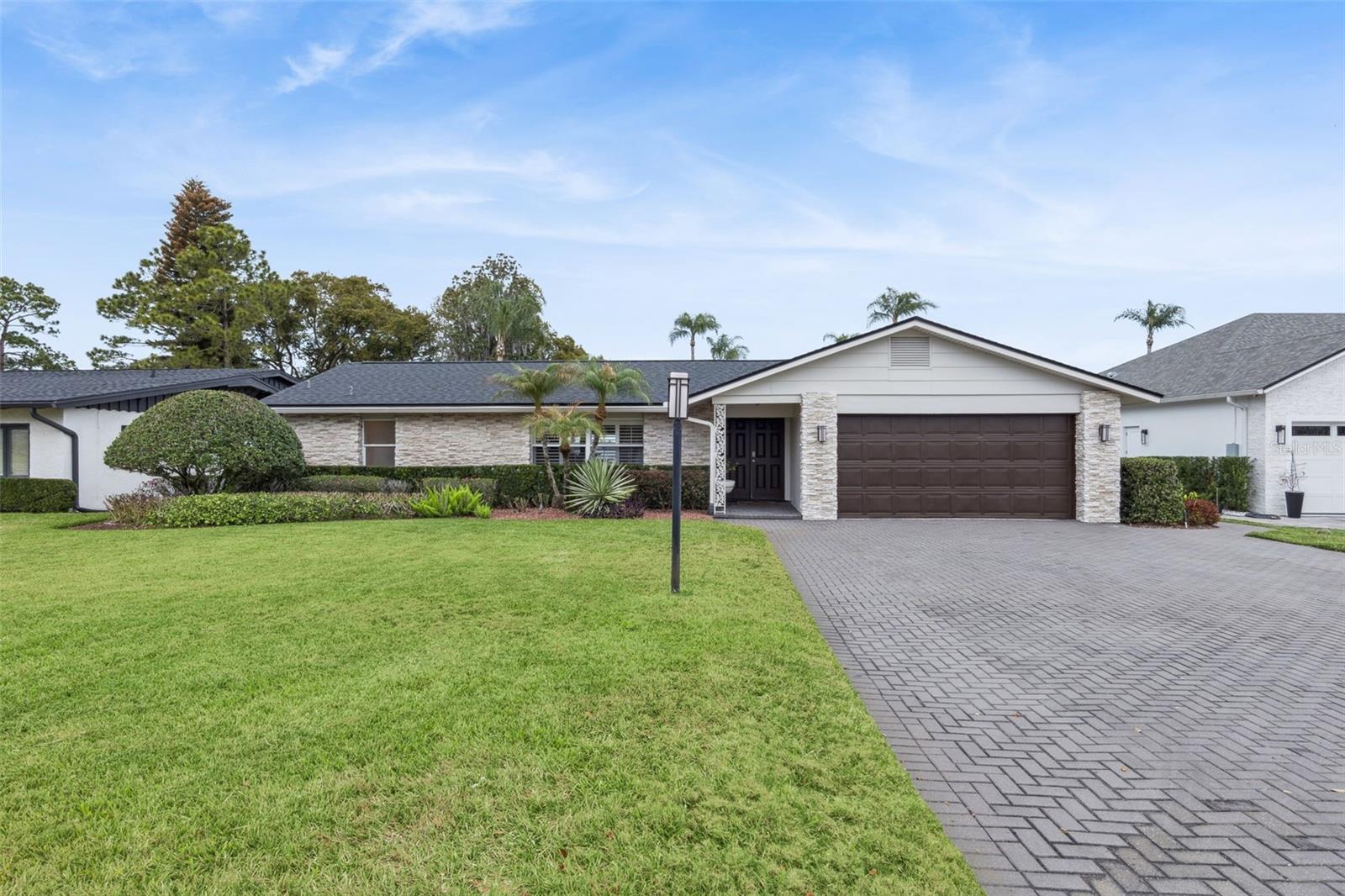 6007 LINNEAL BEACH DR Property Photo 1