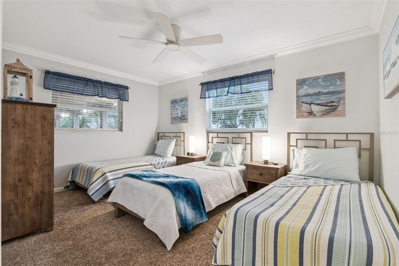 6007 Linneal Beach Dr Property Photo 39