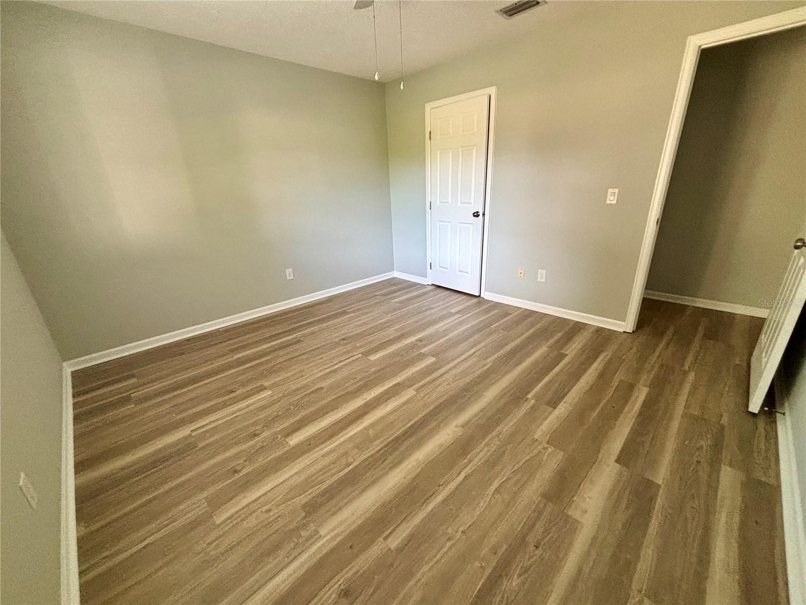 13058 Bent Pine Ct E Property Photo 12