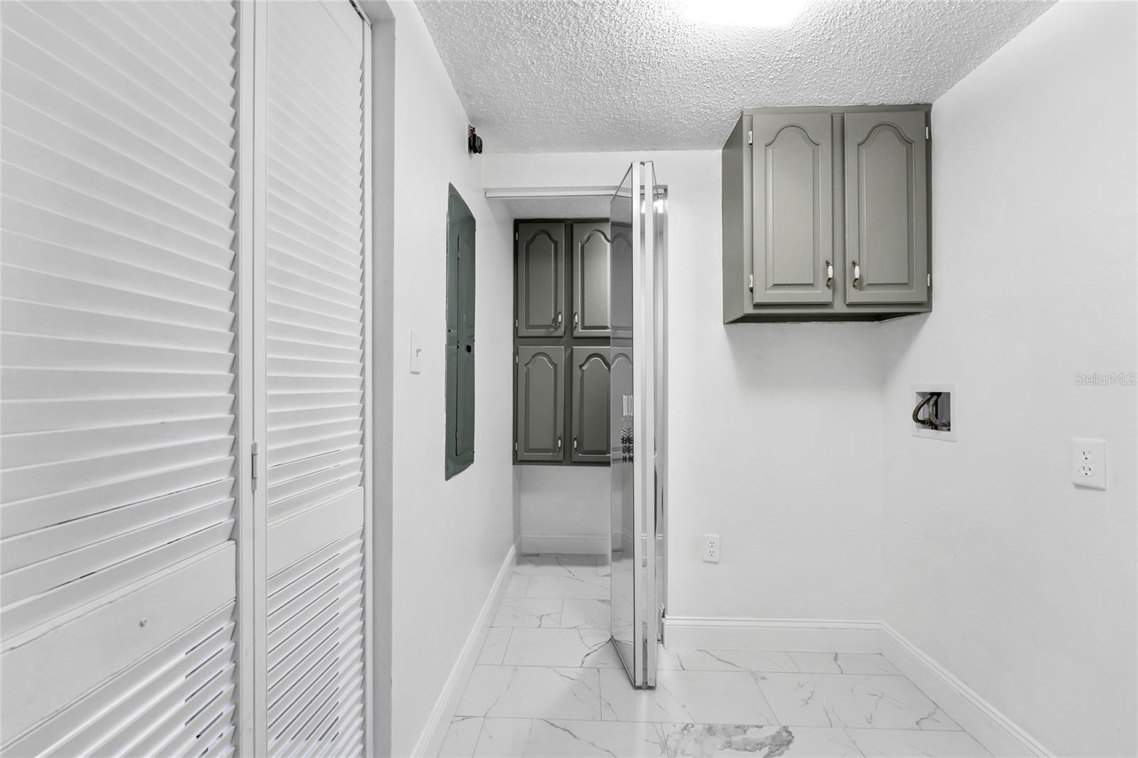 7550 Hinson St #10a Property Photo 10