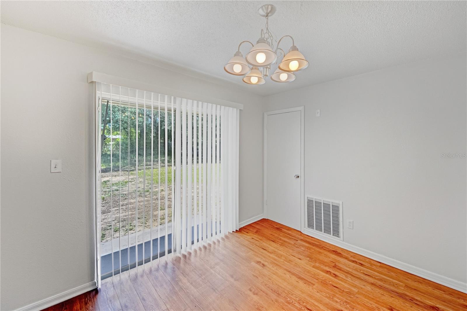 14 Cyclops Dr Property Photo 2