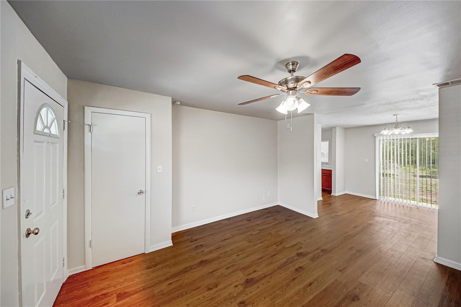 14 Cyclops Dr Property Photo 6