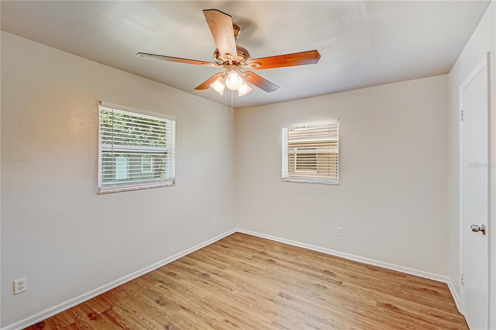 14 Cyclops Dr Property Photo 13