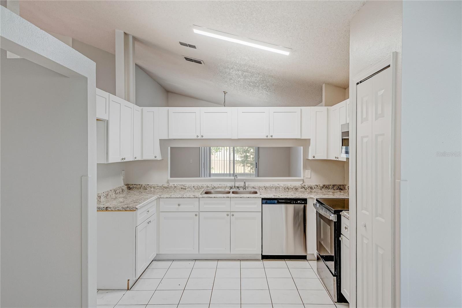 3 Cecilia Way Property Photo 11