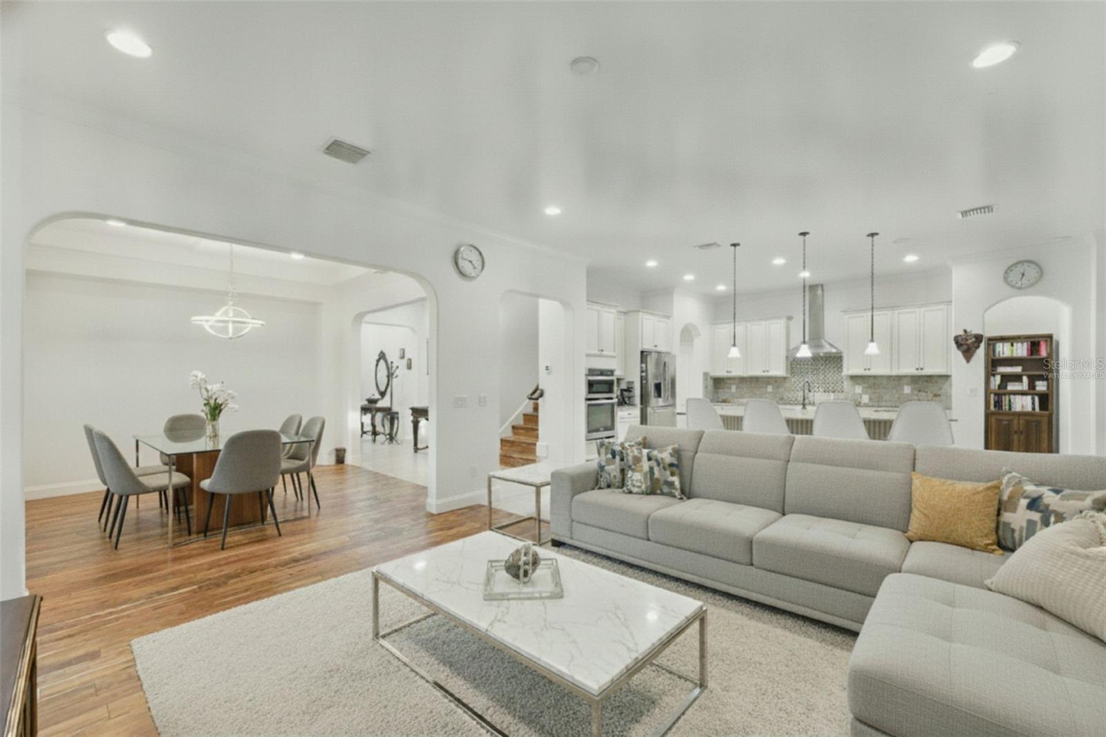 6752 Trellis Vine Loop Property Photo 4