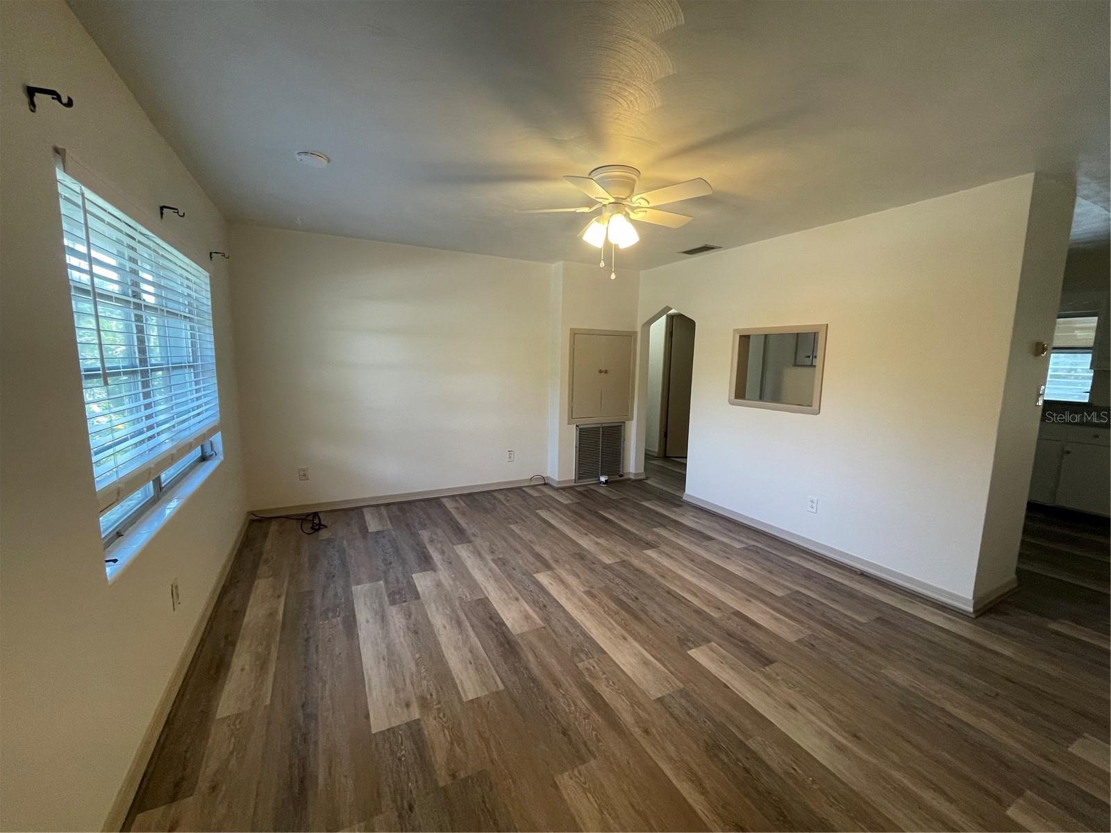 143 E South St Property Photo 2