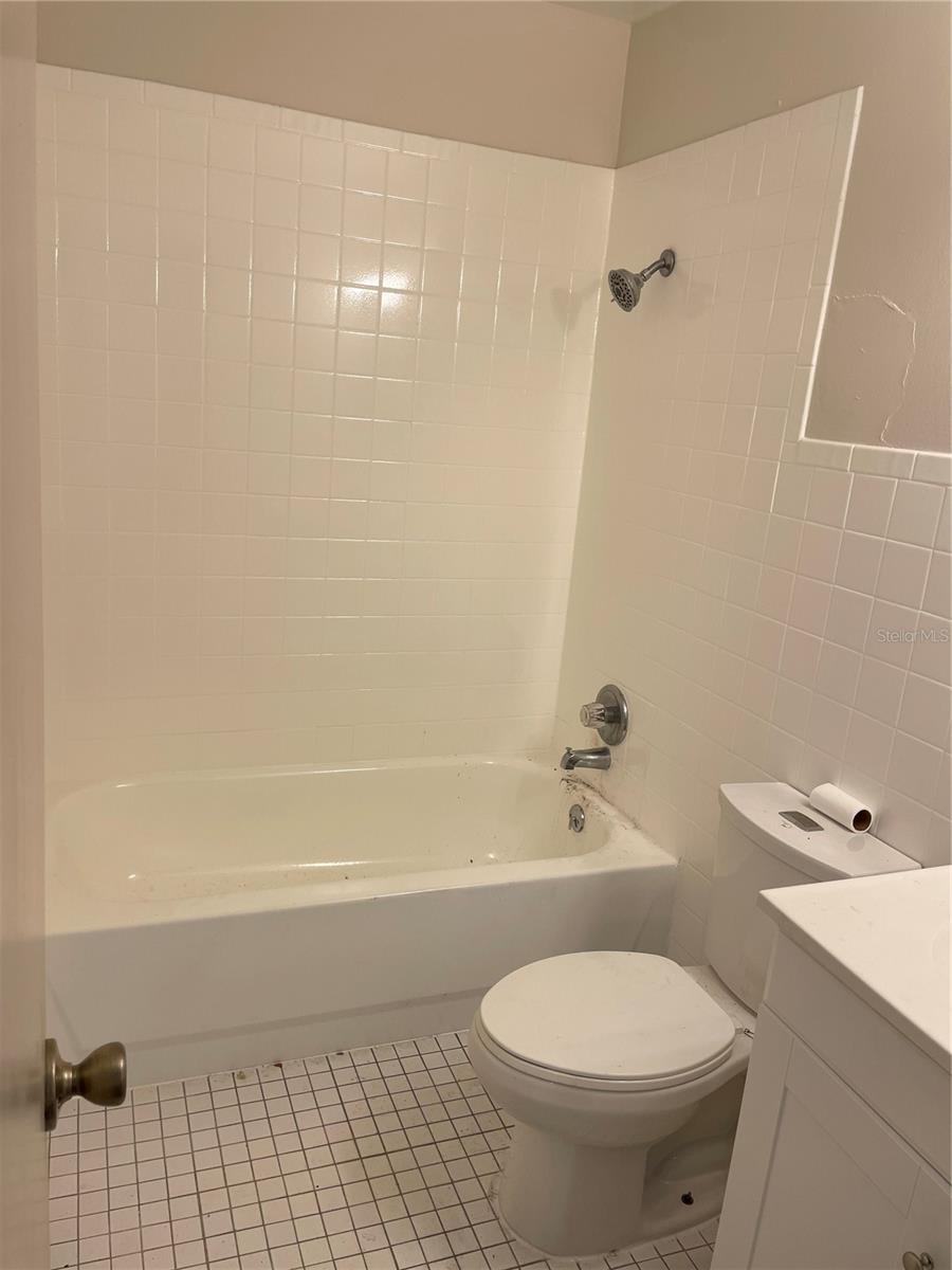 143 E South St Property Photo 7