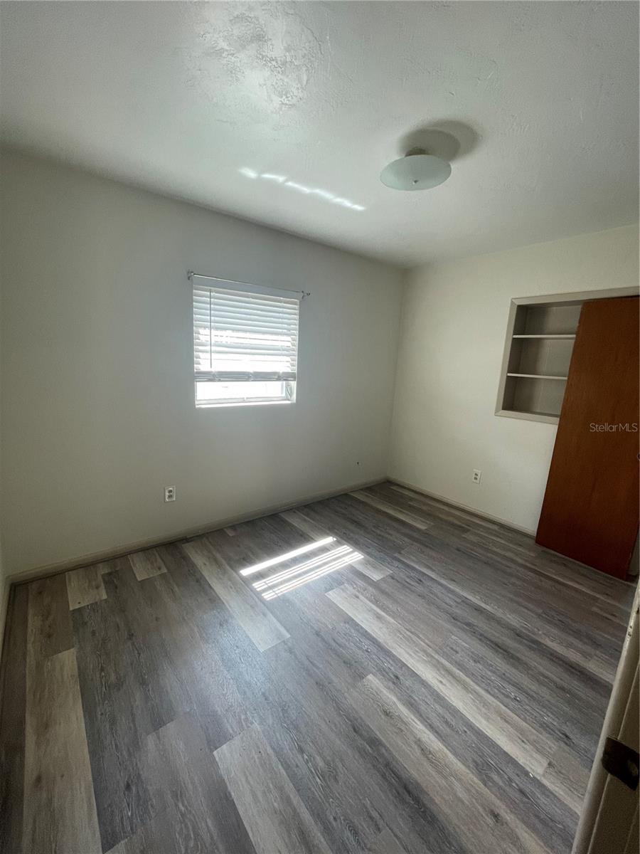 143 E South St Property Photo 8