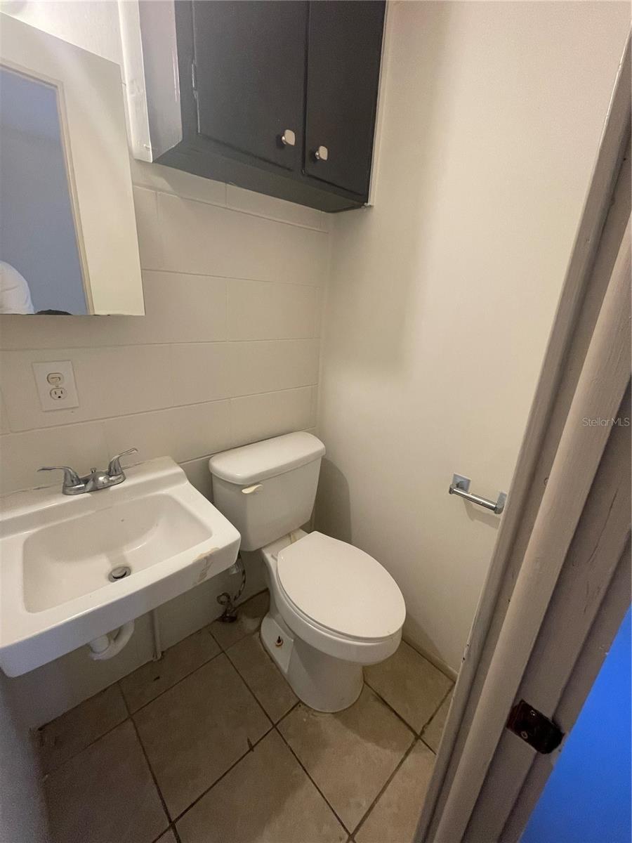 143 E South St Property Photo 11