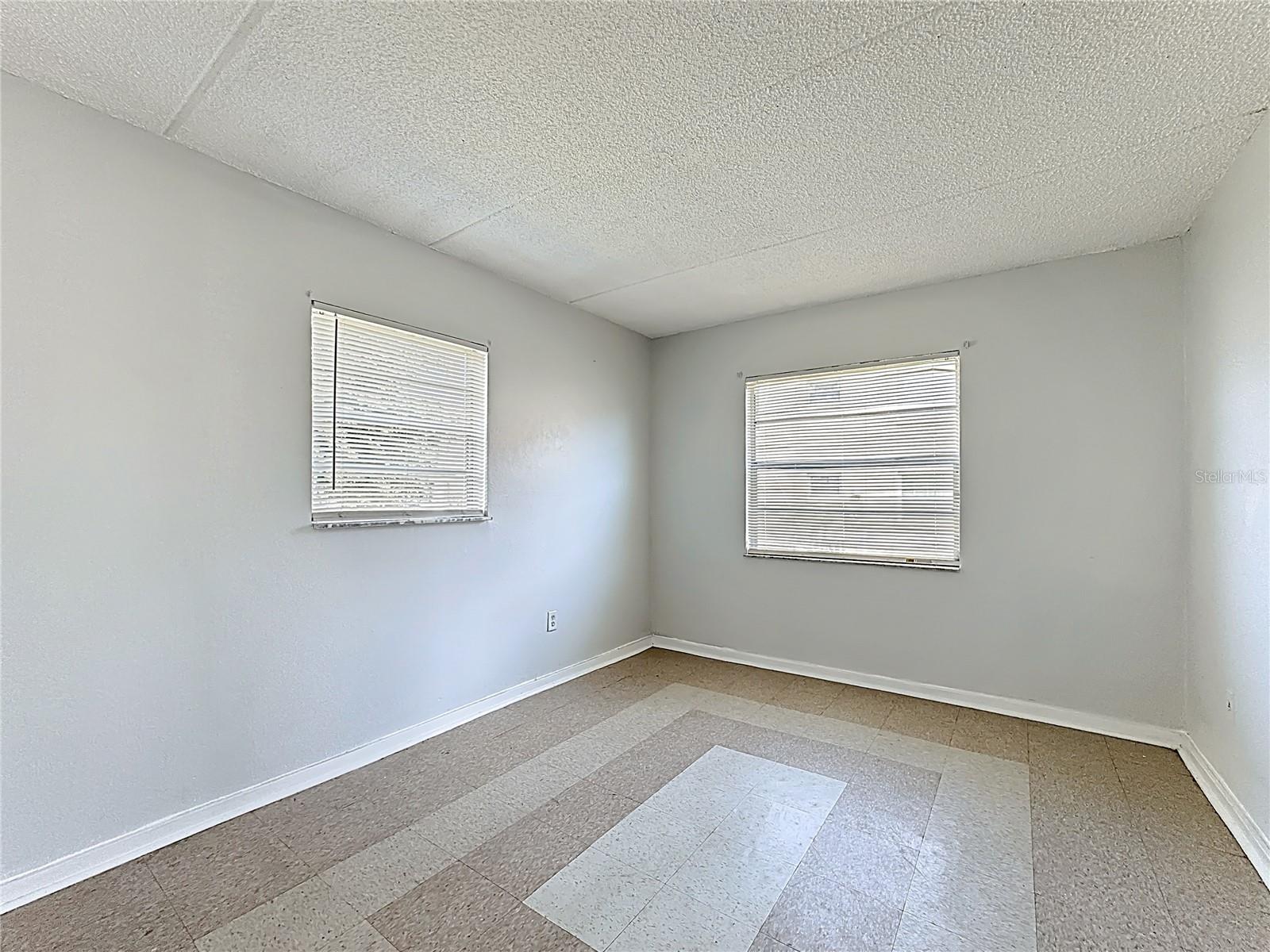 694 Michigan Ct #4 Property Photo 13