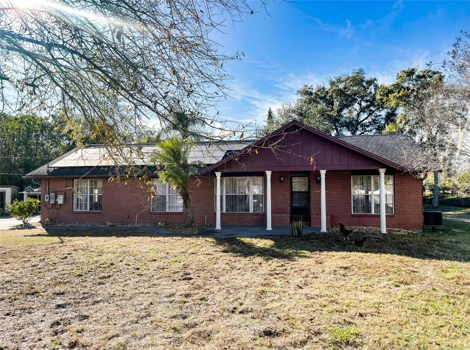2426 Gresham Dr Property Photo 1