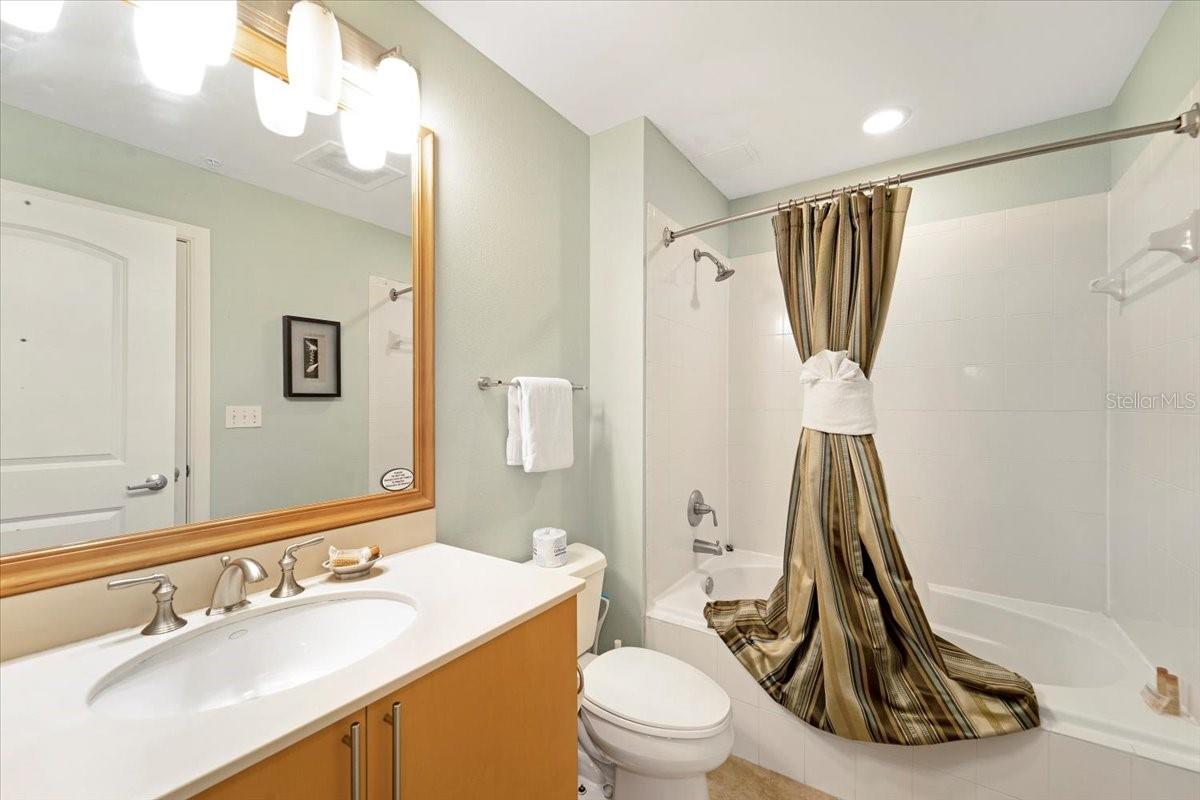 1925 S Atlantic Ave #502 Property Photo 13