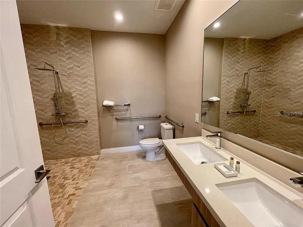 7582 Brooklyn Dr Property Photo 6