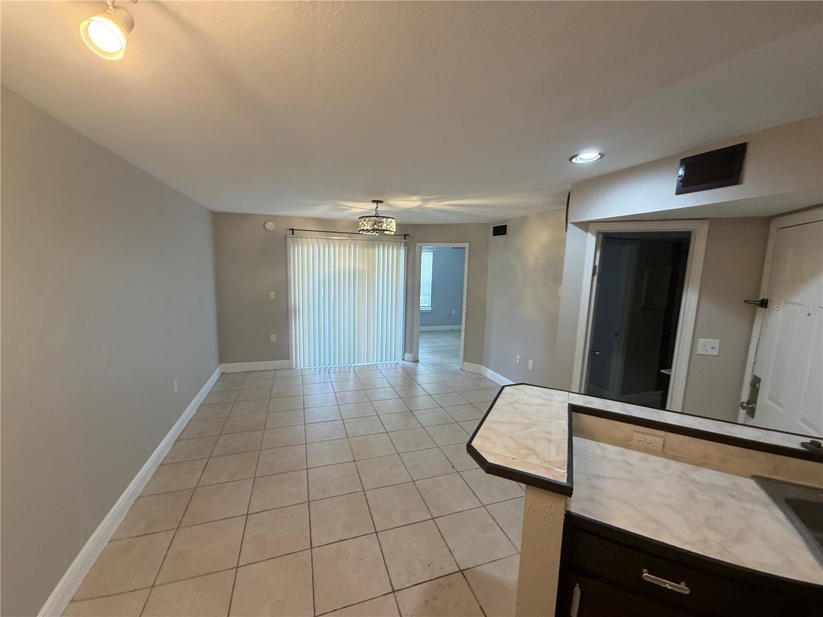 1916 Lake Atriums Cir #28 Property Photo 4