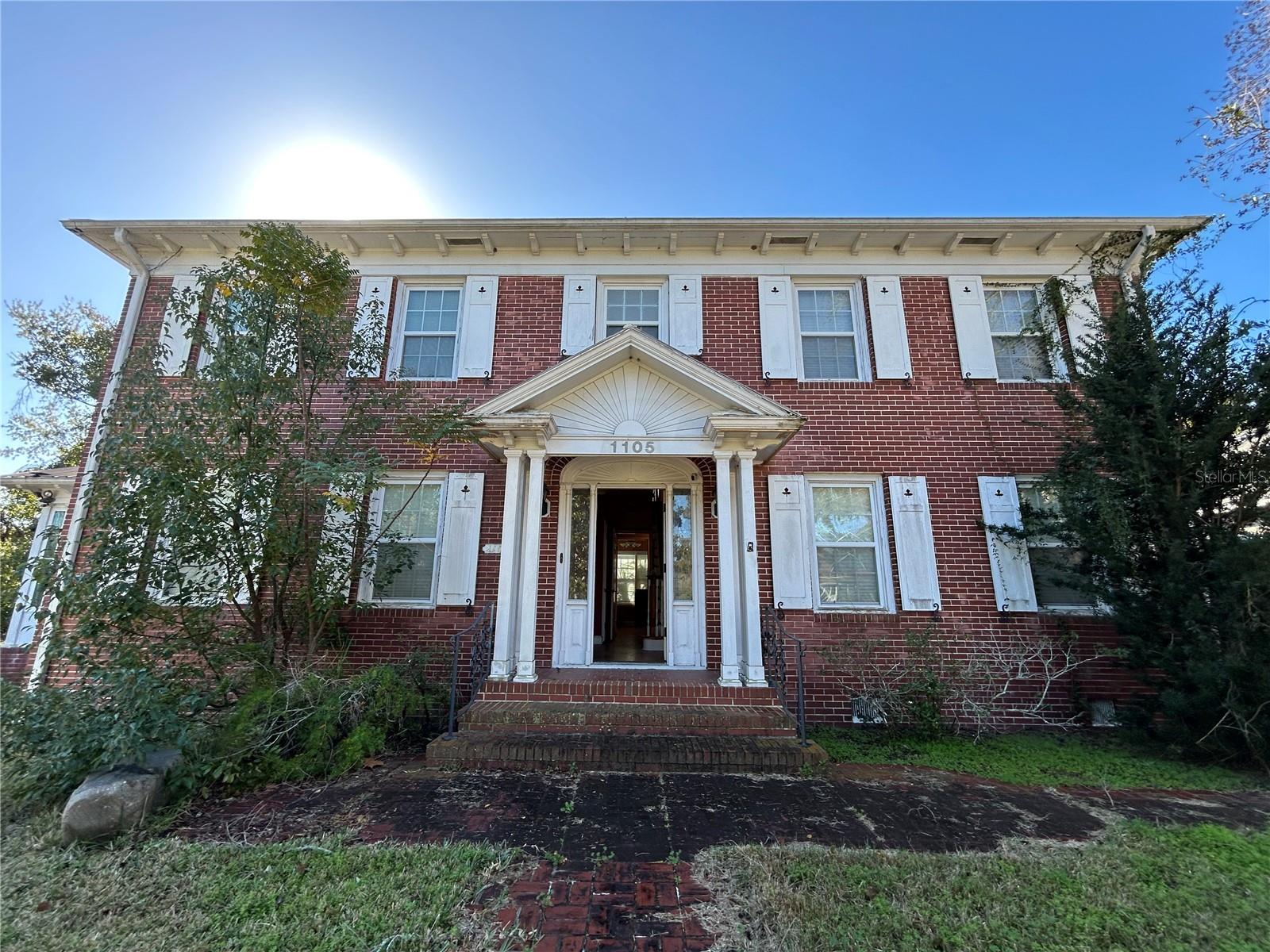 1105 HERNDON ST