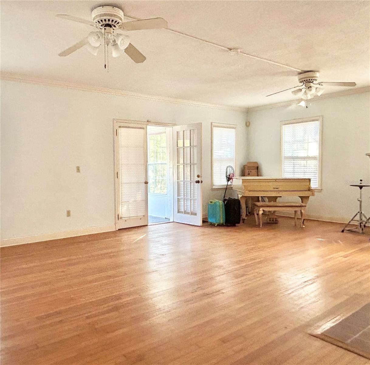 1105 Herndon St Property Photo 3